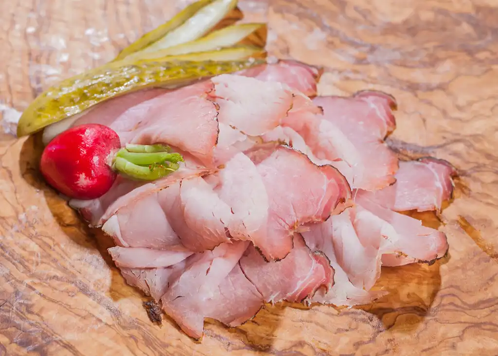 Bauerngeräuchertes Hals